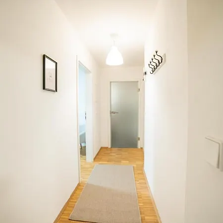 Fullhouse - - M18 - Fahrstuhl - Smarttv - Marktlage Apartment Erfurt