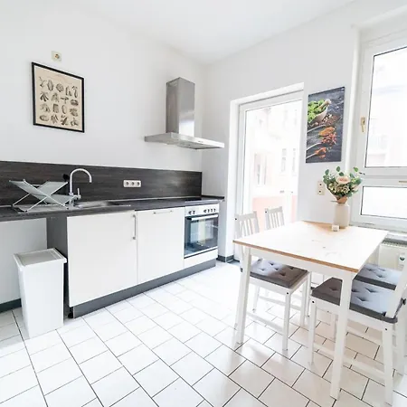 Fullhouse - - M18 - Fahrstuhl - Smarttv - Marktlage Апартаменты