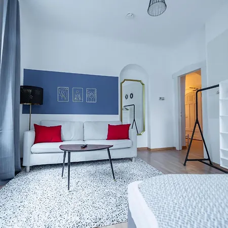 Fullhouse - - M18 - Fahrstuhl - Smarttv - Marktlage Apartment *