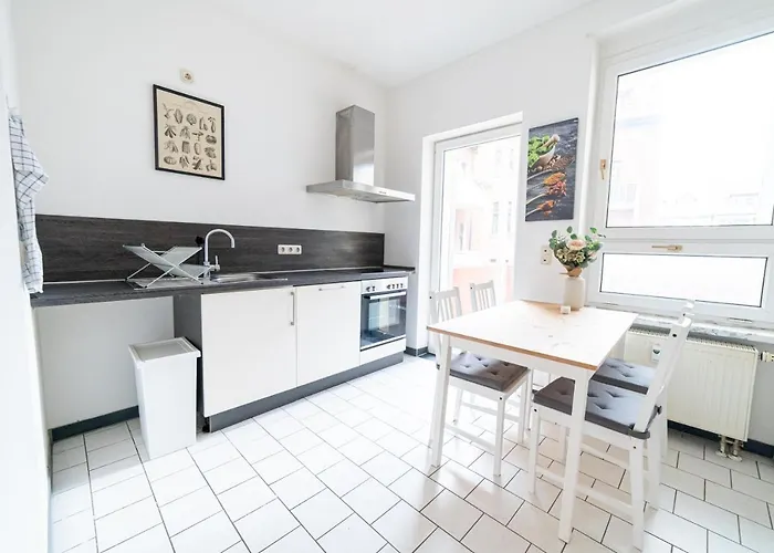 Fullhouse - - M18 - Fahrstuhl - Smarttv - Marktlage Lejlighed